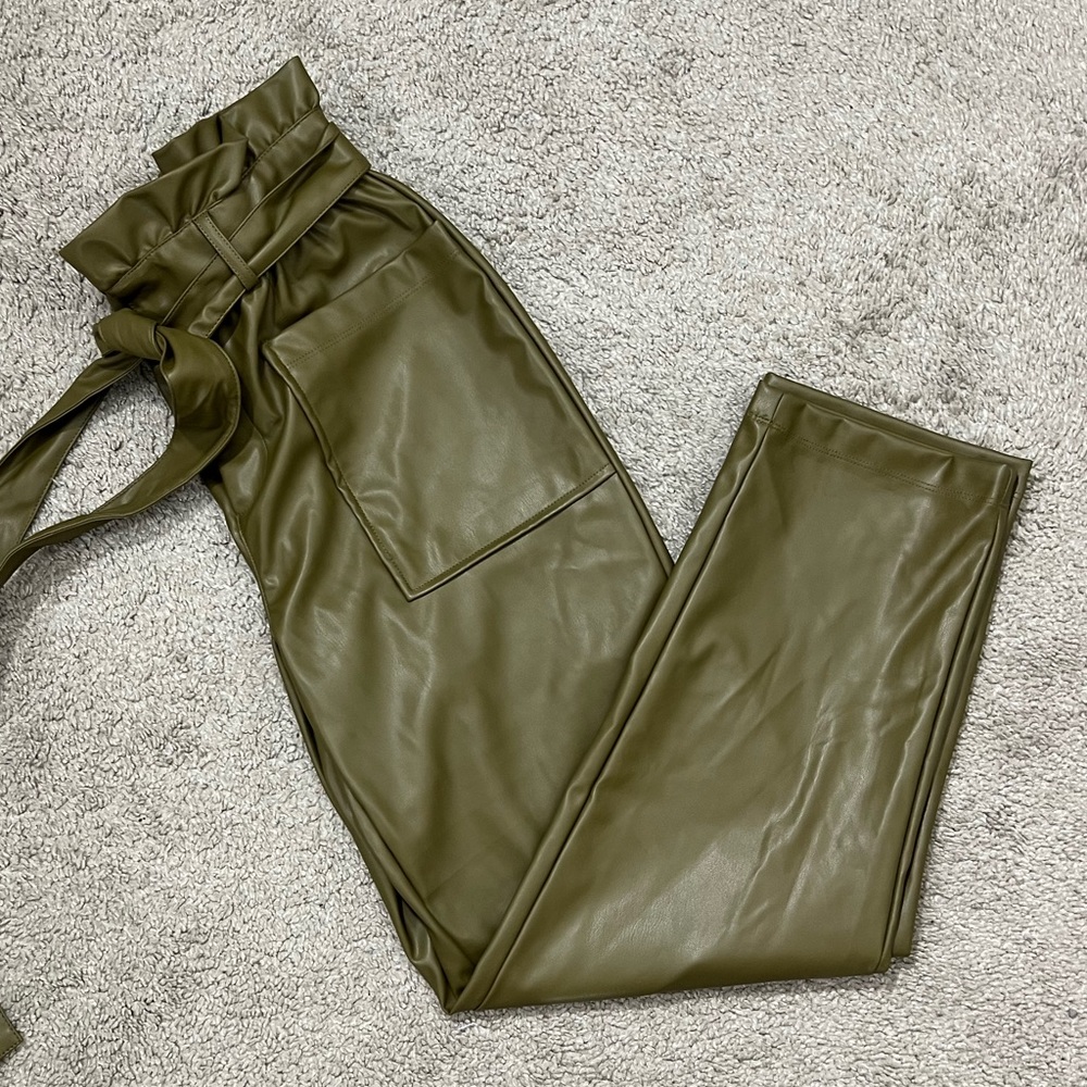 NWT Who What Wear Green Fake Leather pants